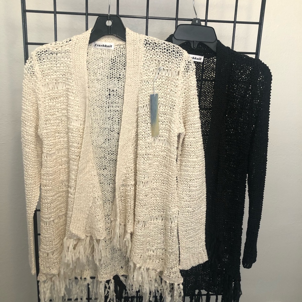 FK-001- One size fit All ( XS - L ) Off White or Black, two color only